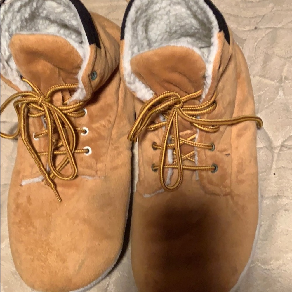 Moccasin style house shoe